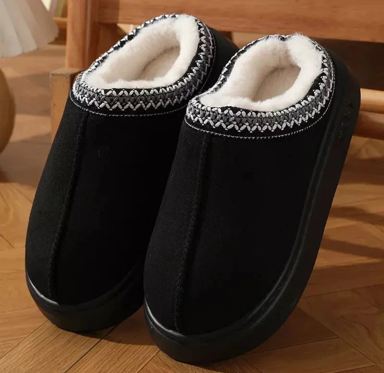 Ladies Snug Slippers