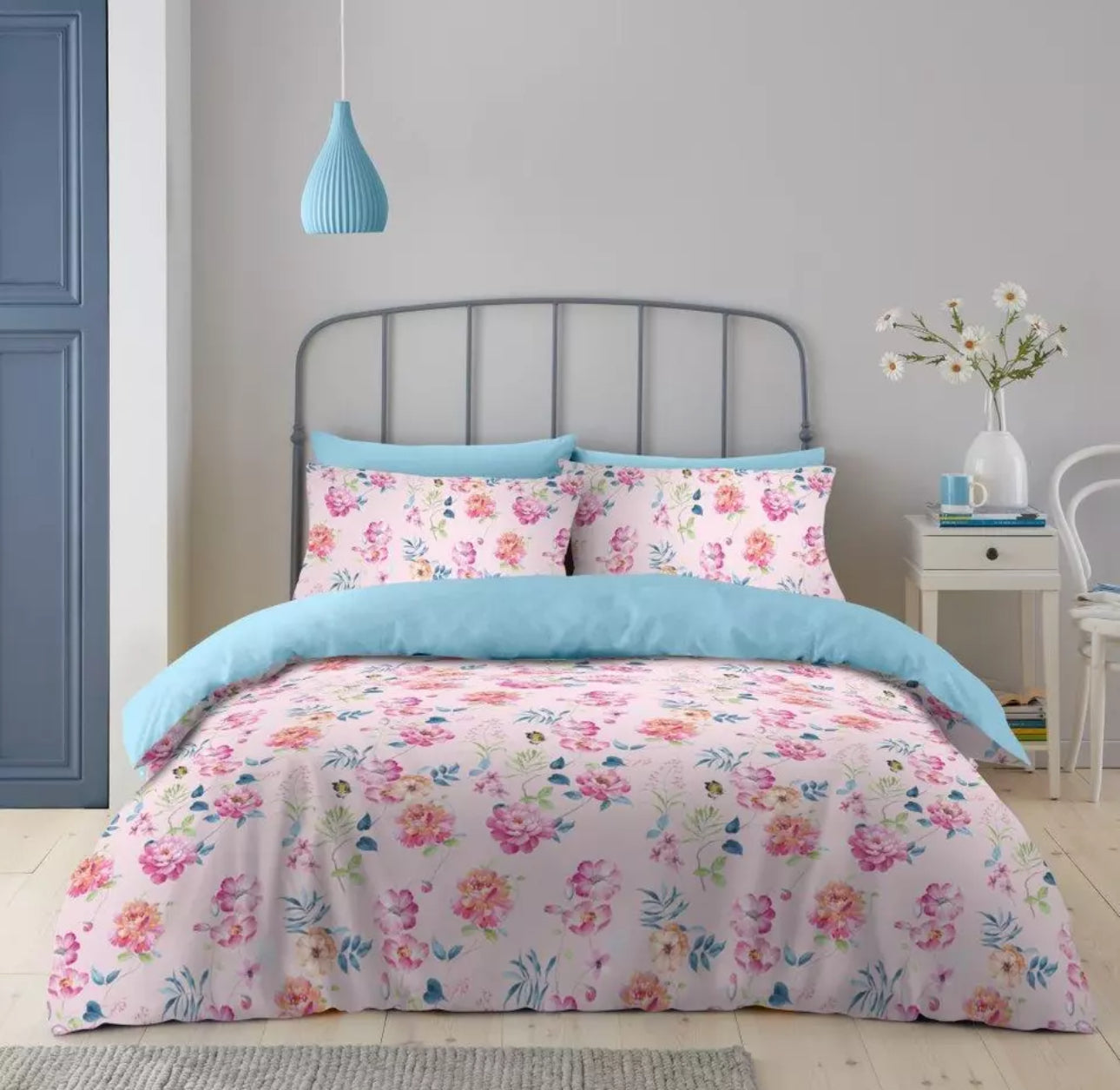 Ada Reversible Duvet Set