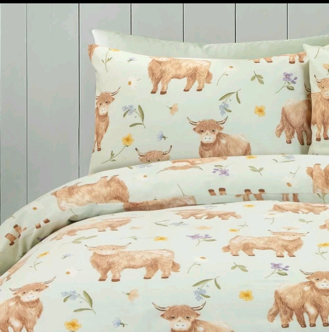 Sage Green Highland Cow Duvet Set