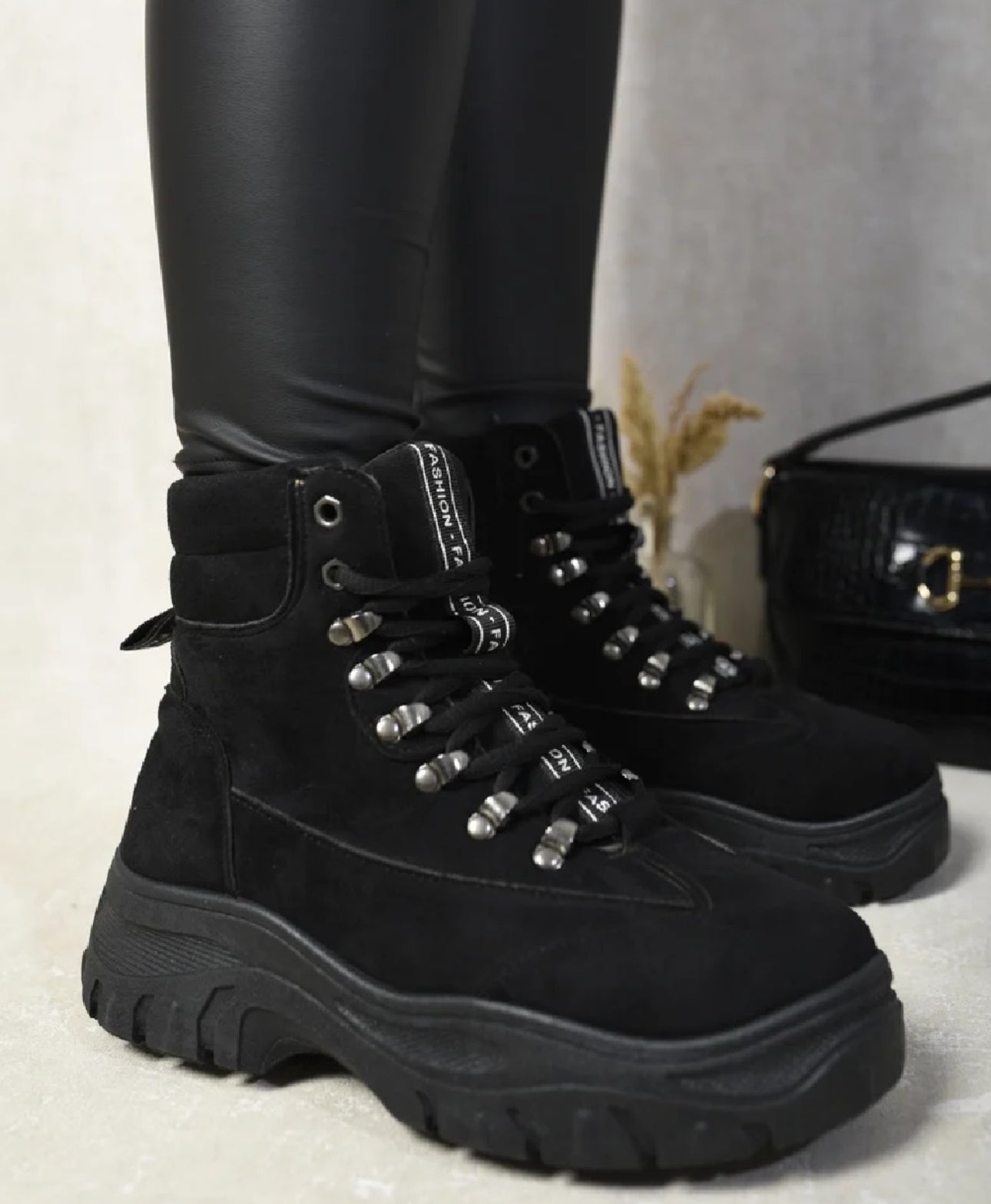 Ladies Chunky Winter Boots