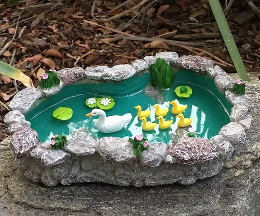 Miniature Solar Duck Pond with Duck Family