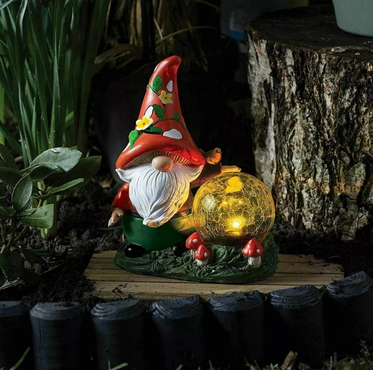 Solar Wizard Garden Ornament