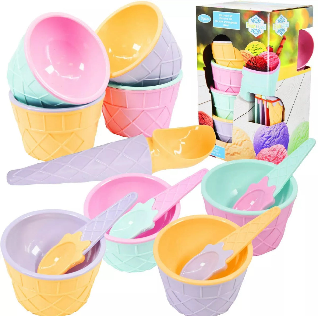 Set of 4 Ice Cream Bowls With Spoons and Scoop