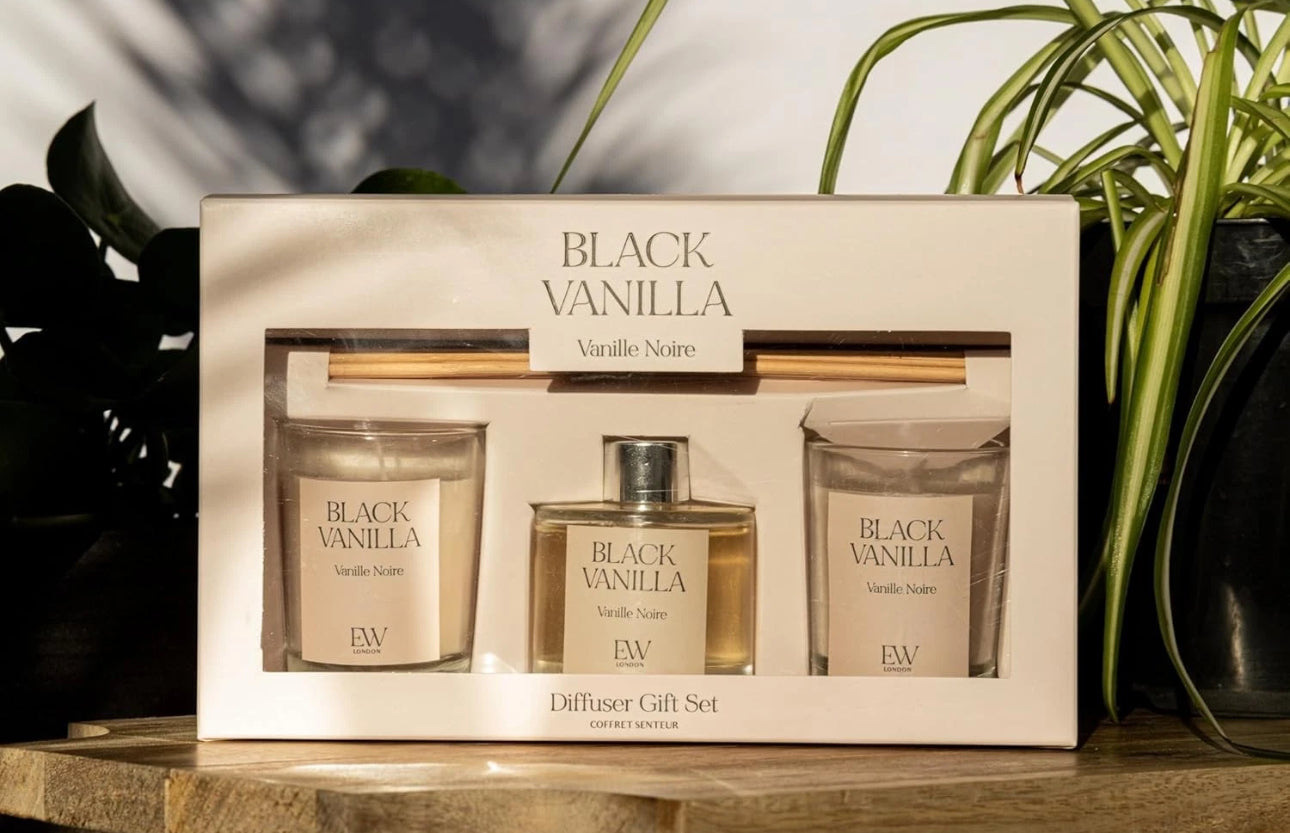 Black Vanilla Candle & Reed Diffuser Set