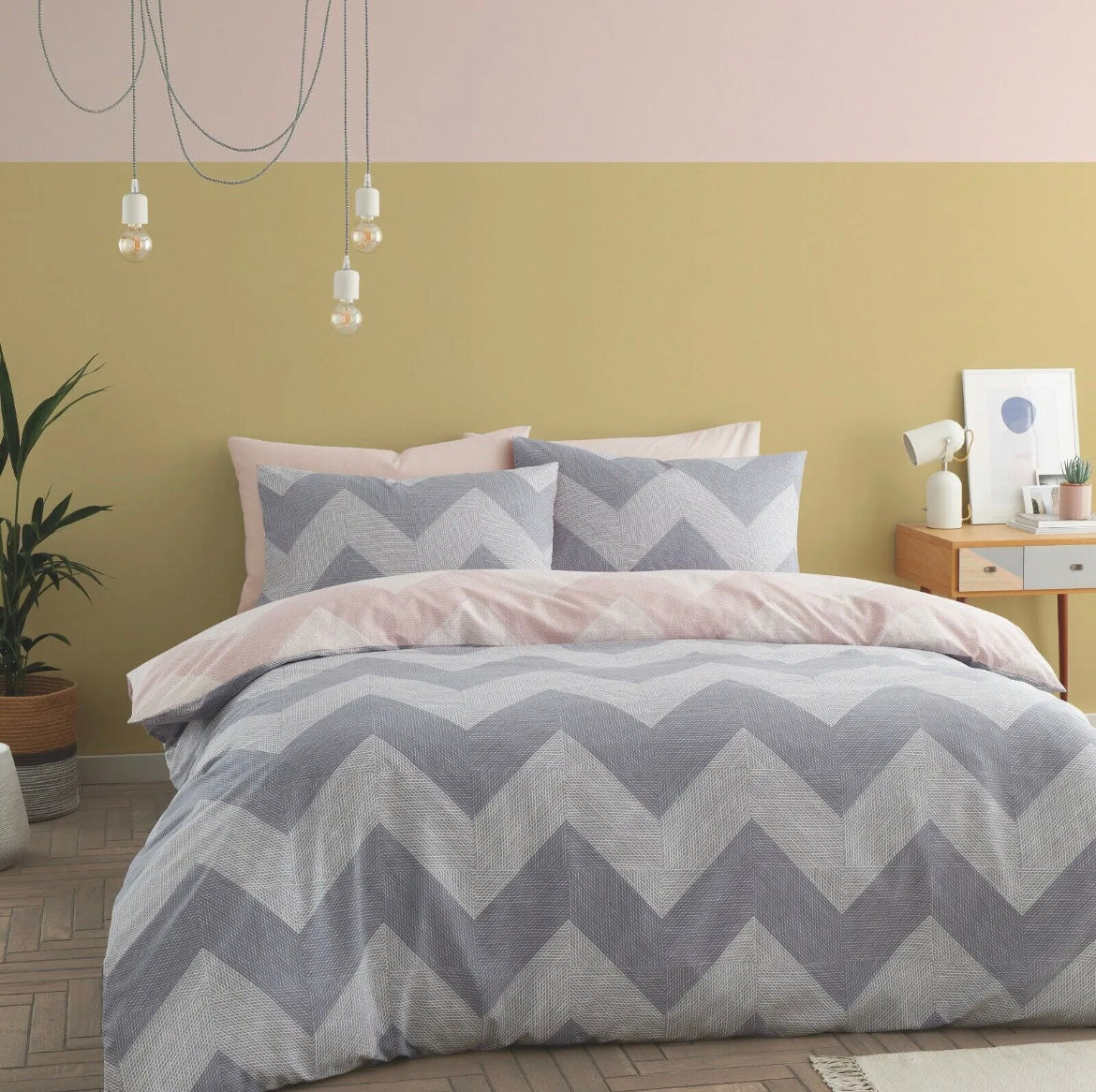 Pink/Grey Reversible Bedding Set