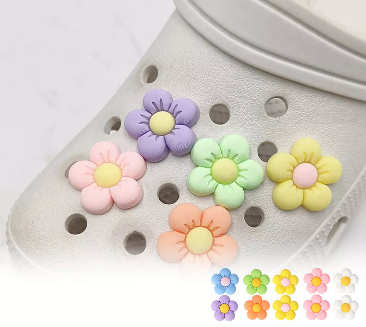 10 Piece Flower Shoe Charms