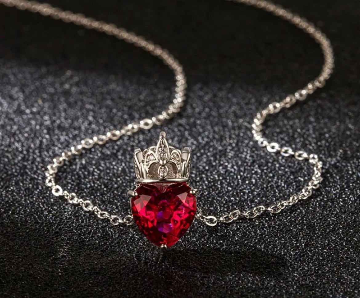 925 Sterling Silver Crown Heart Necklace