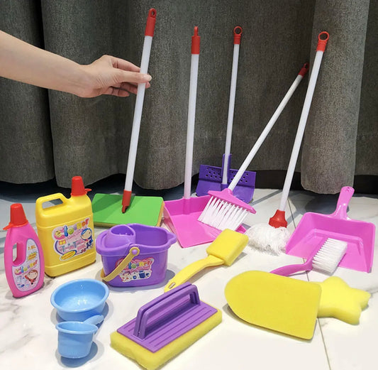 Children’s role play cleaning set