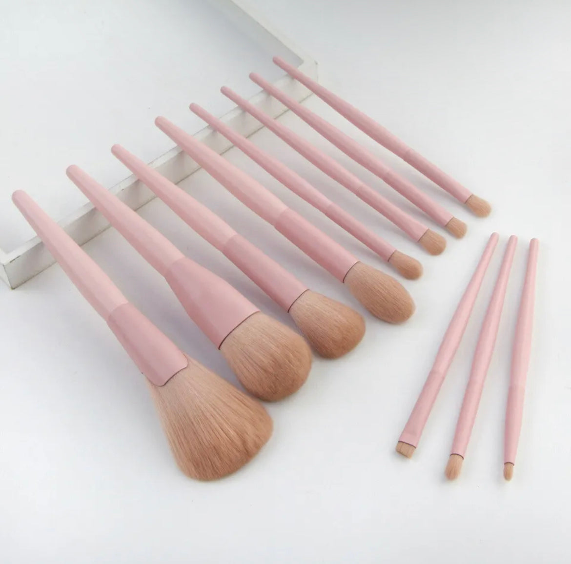 11 Piece Blush Pink Make Up Brush Set