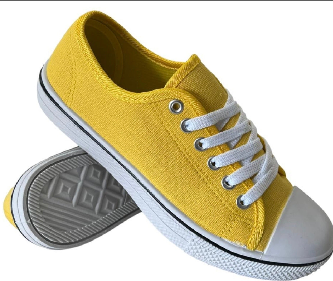Ladies Flat Canvas Plimsolls