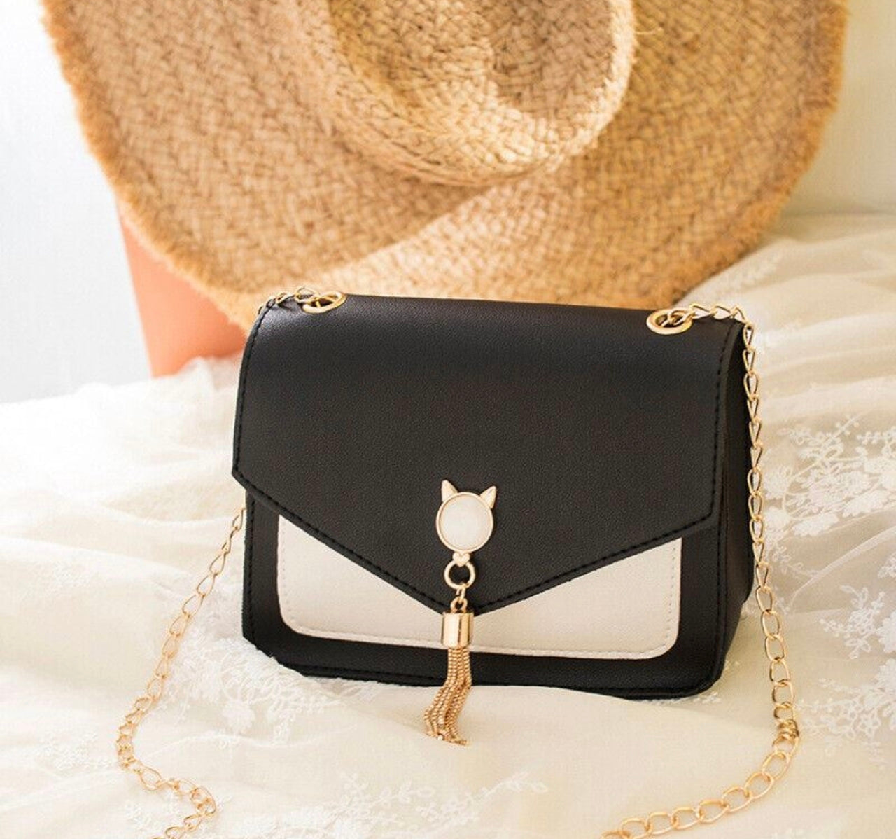 Small Cat With Tassel Bag