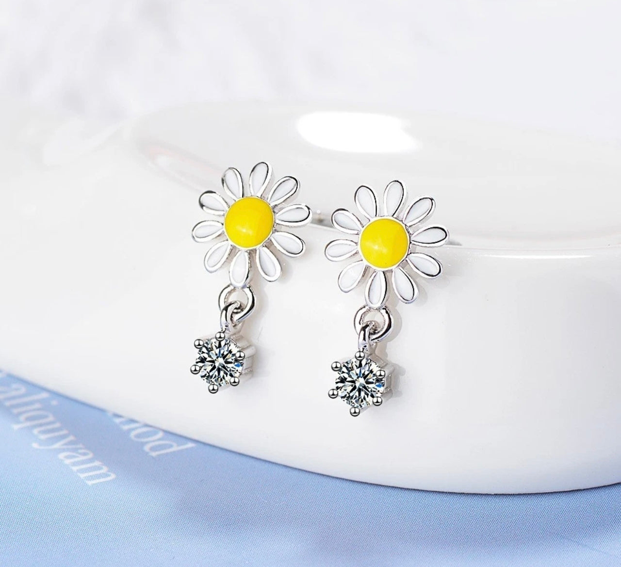 Daisy Drop Earrings