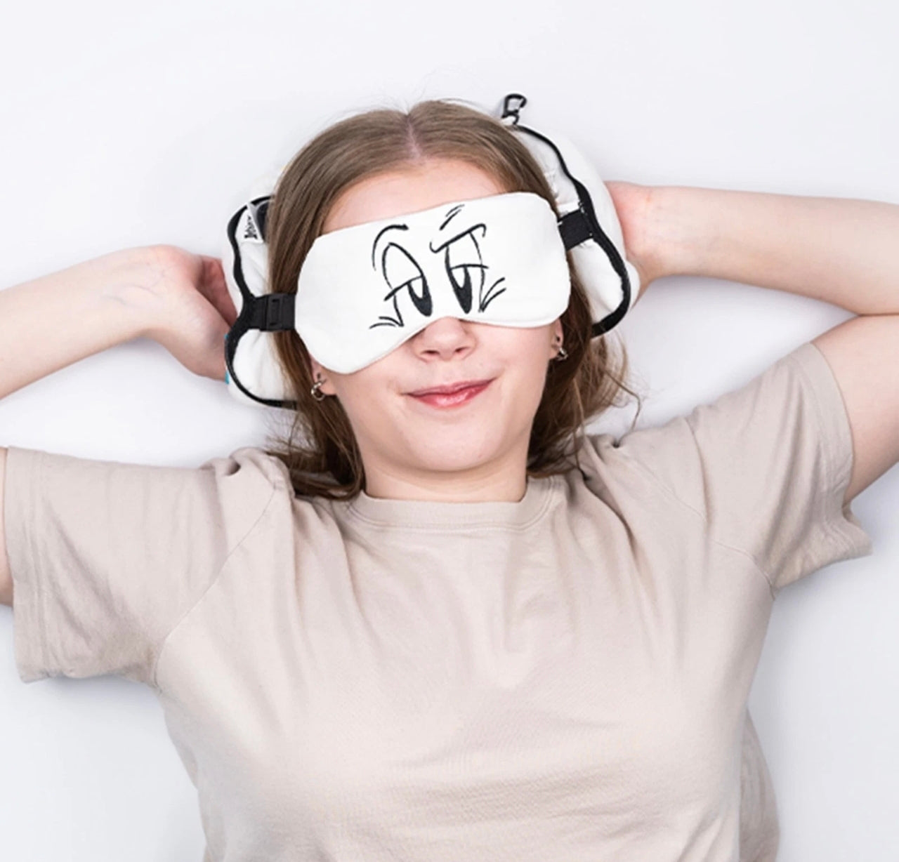 2-in-1 Novelty Travel Pillow/ Eye Mask White Dog