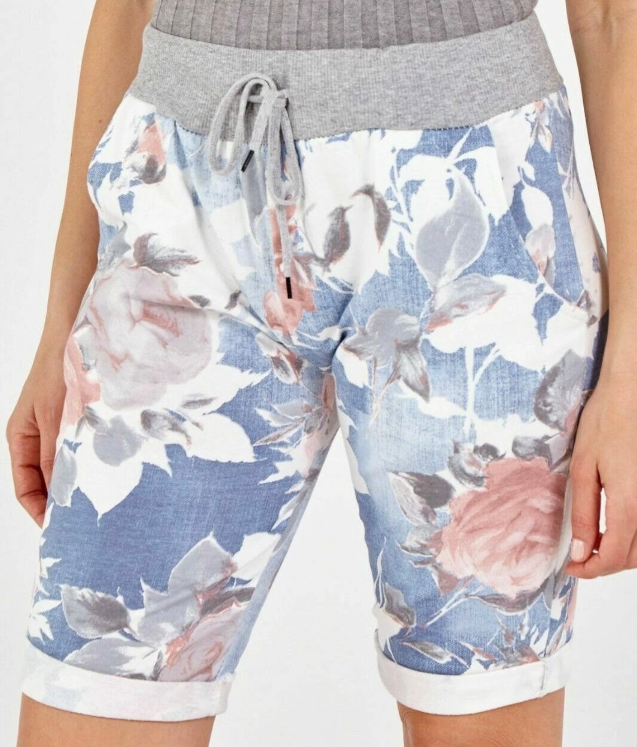 Women's Italian Turn Up Shorts