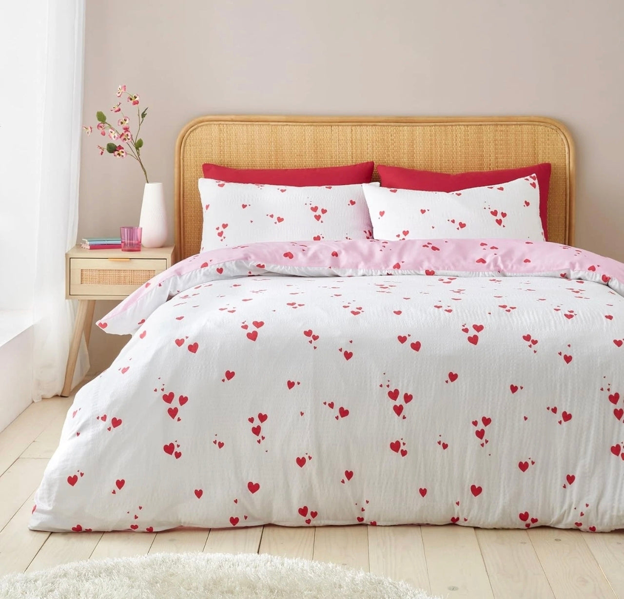 Reversible Hearts Duvet Set SINGLE ONLY