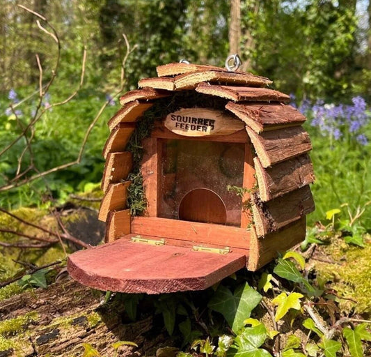 Wooden Squirrel & Small Animal Feeding Station
