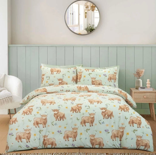 Sage Green Highland Cow Duvet Set