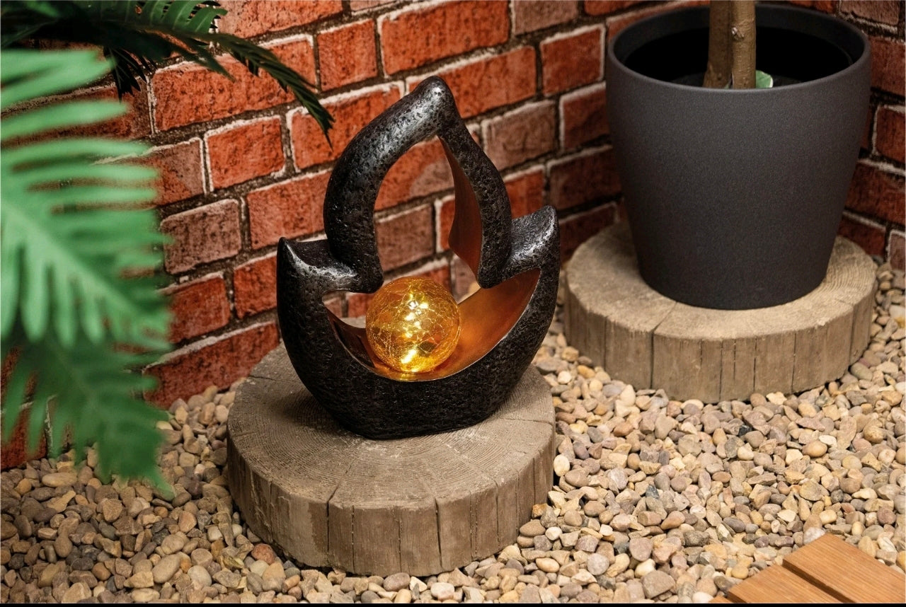 Decorative Resin Solar Powered Garden Lights