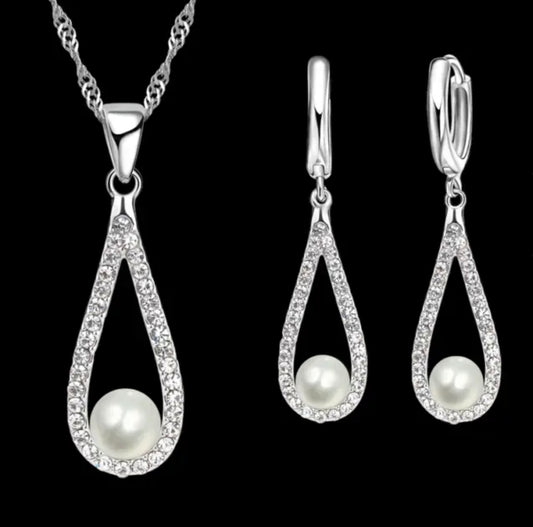 Crystal & Pearl Drop Set